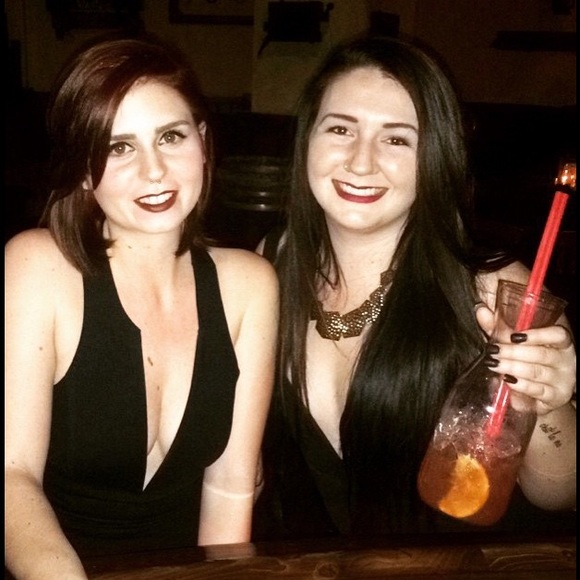 Profile Picture of Haley Hill (@haleyalannahill) on Poshmark