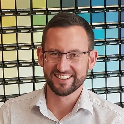 Profile Picture of ★ Richard Morgan ★ (@RefreshRichard) on Twitter