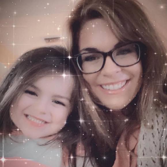 Profile Picture of Caitlin Rolnick (@caitrolnick) on Poshmark