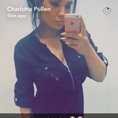 Profile Picture of Charlotte Pullen (@charrosepullen) on Twitter