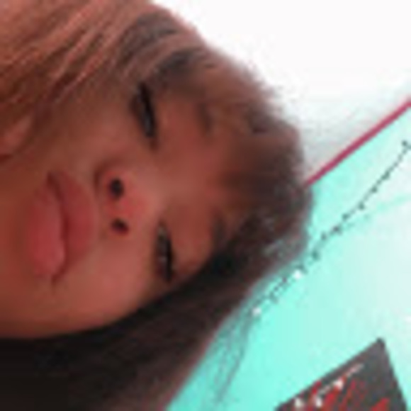 Profile Picture of Luisa Berroa (@lberroa47) on Poshmark