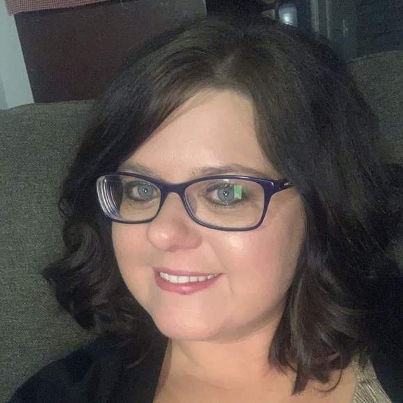 Profile Picture of Nichole Blair (@mommablair6) on Poshmark