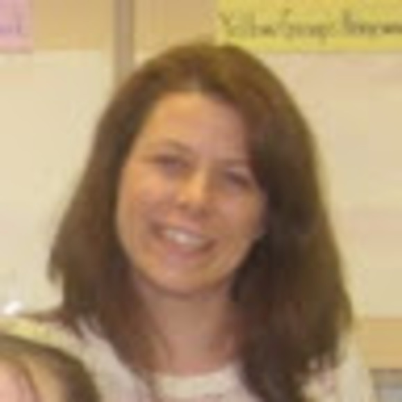 Profile Picture of Colleen Andrade (@colleenandrade3) on Poshmark