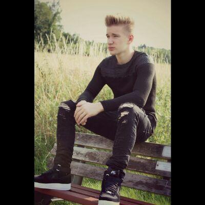 Profile Picture of Thomas Schnurr (@thomas_snr_) on Twitter