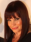 Profile Picture of Chloe Maxwell - Wikipediaon Wikipedia