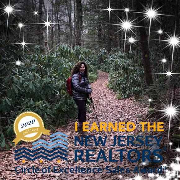 Profile Picture of Julia Gaffney (@jg092266) on Poshmark