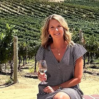 Profile Picture of Ashley Thames (@ashleydbt) on Instagram