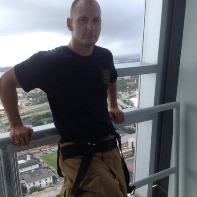 Profile Picture of Kenneth Newman (@kenneth_newman) on Twitter