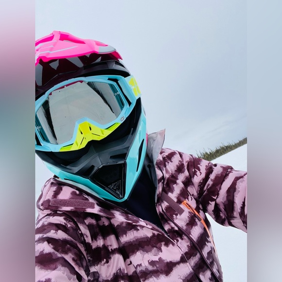 Profile Picture of Grace Bernert (@gracebernert) on Poshmark