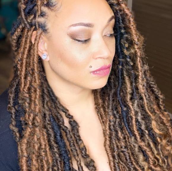 Profile Picture of Tosha Williams (@toshawilliam921) on Poshmark