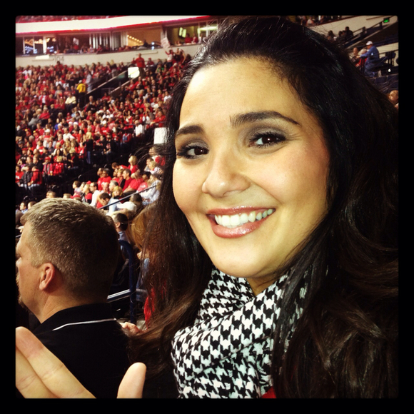Profile Picture of Jamie Issis (@jamie10) on Poshmark