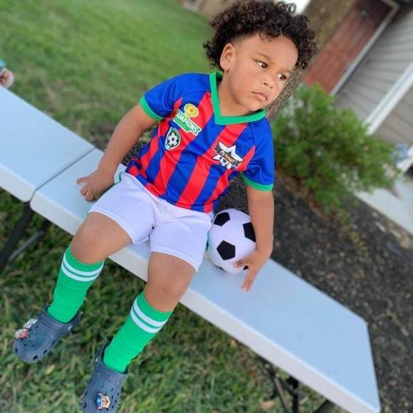 Profile Picture of Bigo Frmotf (@bigo_frmotf) on Poshmark