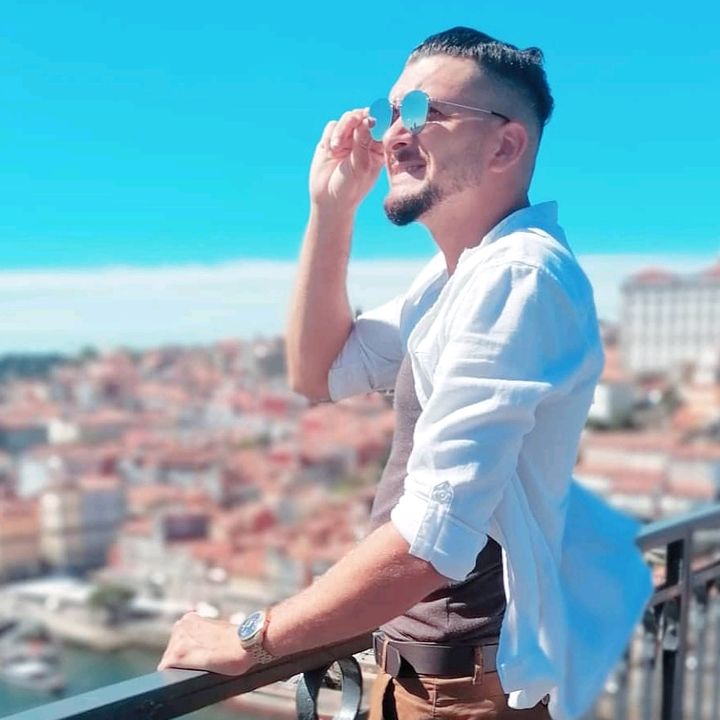 Profile Picture of Richard Mertesacker (@mertesacker1000) on Tiktok