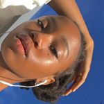Profile Picture of L O R A (@lora_black01) on Instagram