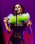 Profile Picture of Marina Diamandis discographyon Wikipedia