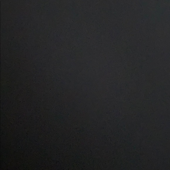 Profile Picture of Bailey Colony (@baileyncolony) on Poshmark