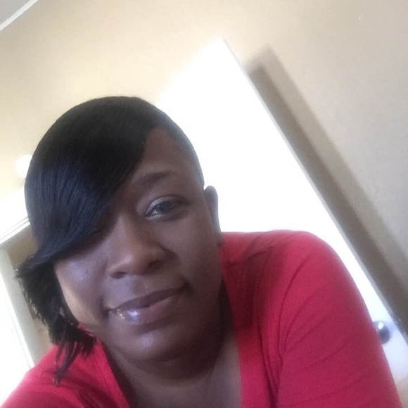 Profile Picture of Demecca Whitby (@tisharai) on Poshmark