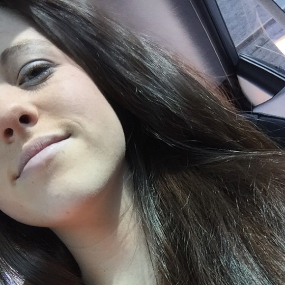 Profile Picture of Ayla Kraninger (@aylamariah94) on Poshmark