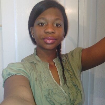 Profile Picture of Miya (@DeesAriel) on Twitter