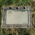 Profile Picture of lapidas,jardinera de piedras agata mosaico +56952188800 (@lapidas_jardineras_montana) on Instagram