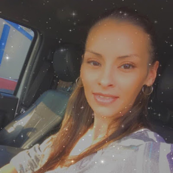 Tricia Kirkaldie - Poshmark Profile Picture of Tricia Kirkaldie (@triciafawny89) on Poshmark