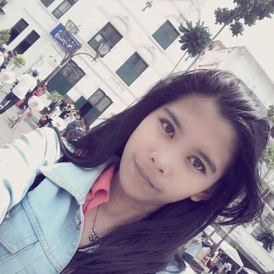 Profile Picture of Rukaesih (@essie_walker) on Twitter