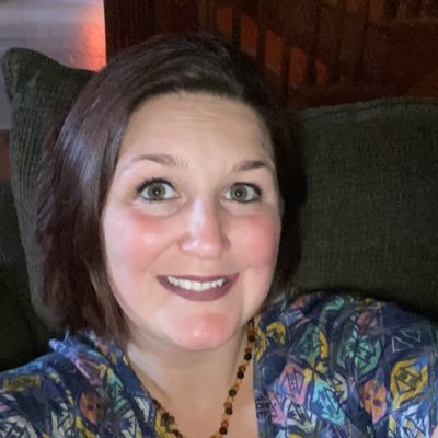 Profile Picture of Amanda Leopard (@AmandaLeopard10) on Twitter