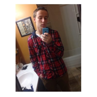 Profile Picture of Matt Brochu (@mattbrochu77) on Twitter
