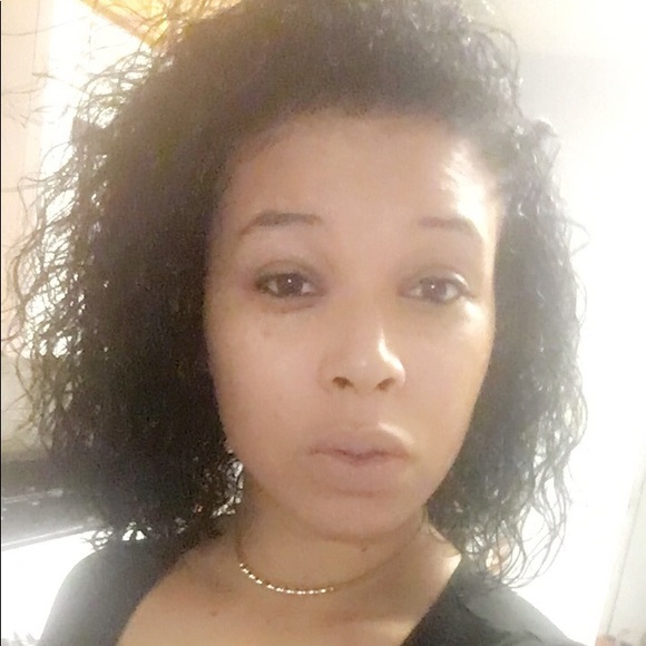 Profile Picture of Dyshante Ancira (@ancirashay) on Poshmark