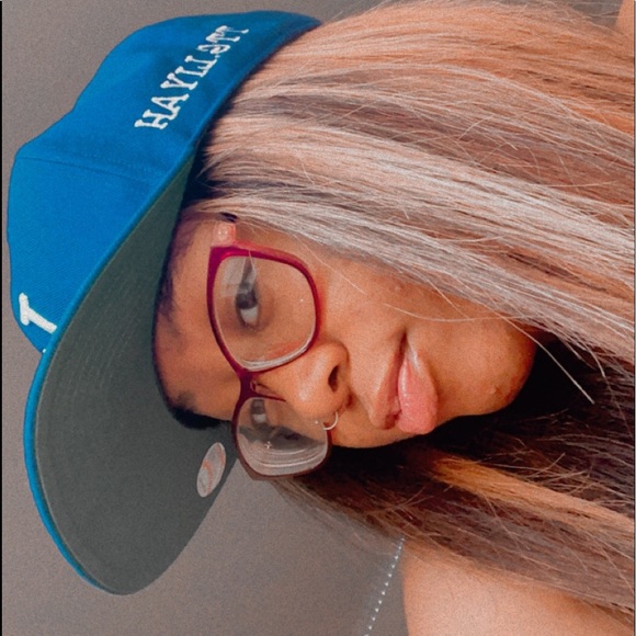 Profile Picture of Lele Oats (@brazzybby_3) on Poshmark