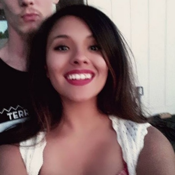 Profile Picture of Celina Miramontes (@celinamiramonte) on Poshmark