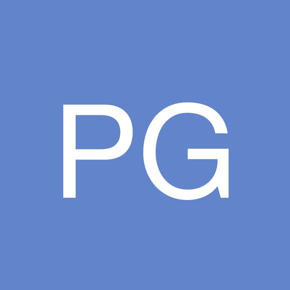 Profile Picture of Paula Gooding (@quinnluc) on Poshmark
