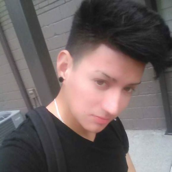 Profile Picture of Richard Knox (@skate86) on Poshmark