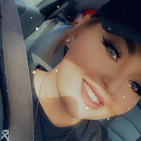 Profile Picture of Sequoia Thein (@sequoiastroup) on Poshmark