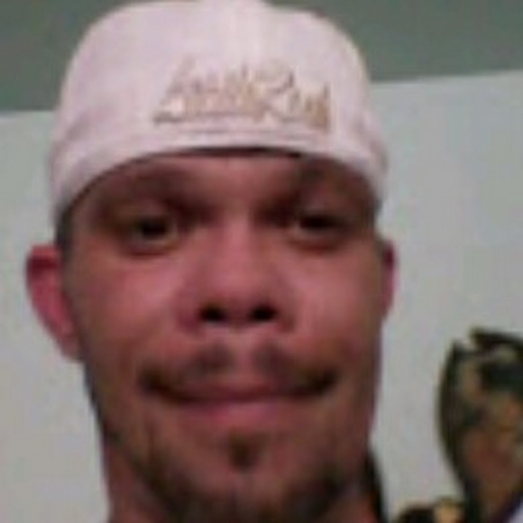 Profile Picture of Petey Scates (@scatesthethird) on Poshmark