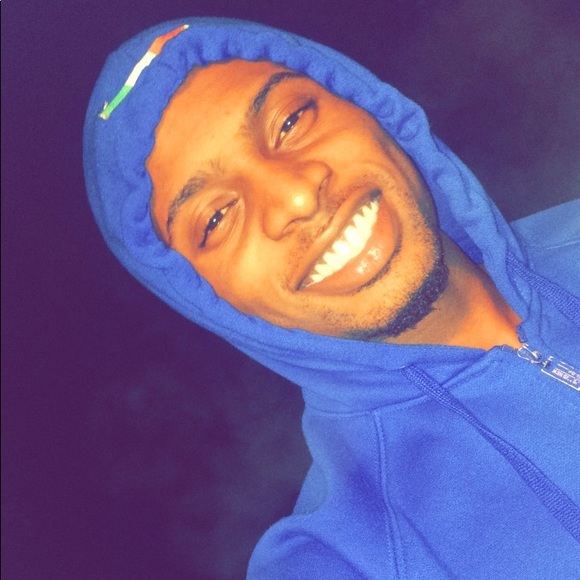 Profile Picture of Dorian Wright (@dw201394) on Poshmark