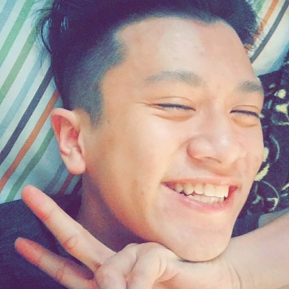 Profile Picture of Steven Chao (@namwons) on Poshmark