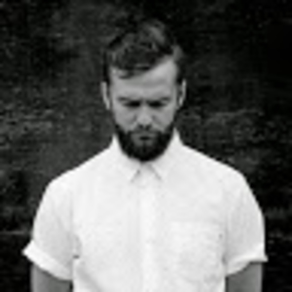 Profile Picture of Hunter j. Moyes (@hunterjmoyes) on Poshmark