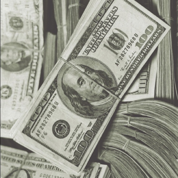 Profile Picture of Caleb Fuller (@caleballday) on Poshmark