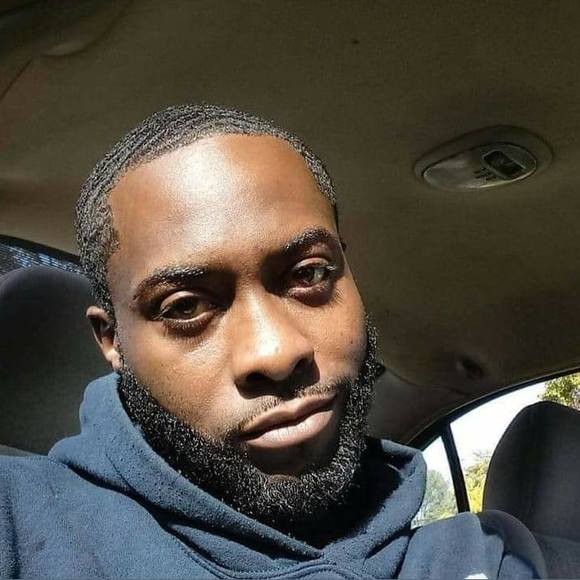 Profile Picture of Jerry Ray (@jerryray419) on Poshmark