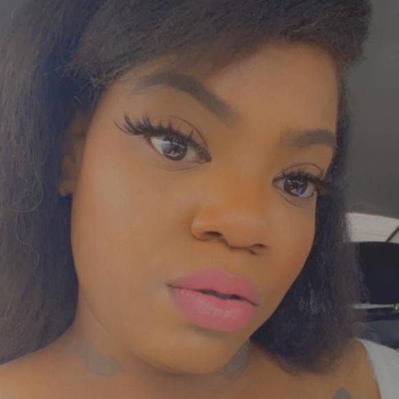 Profile Picture of Nakyta Raenei (@nakyta_raenei) on Poshmark