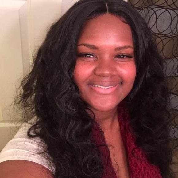 Niecey Bolden - Poshmark Profile Picture of Niecey Bolden (@nbolden1234) on Poshmark