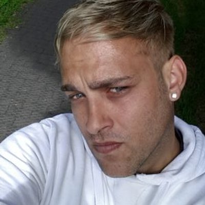 Profile Picture of Lee Weller (@@5292c45519c646b) on Twitter