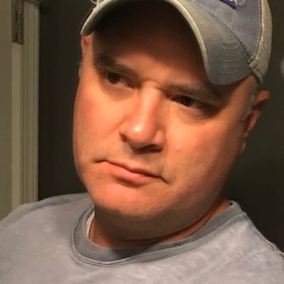 Profile Photo of Robert Hooker (@roberth72582309) on Twitter