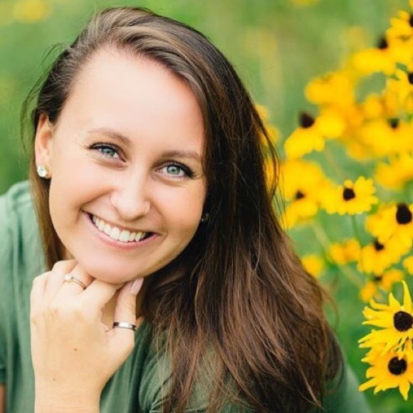 Profile Picture of Christina Badalucco (@badalchr000) on Poshmark