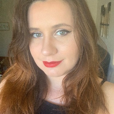 Profile Picture of Katelyn Glenna (@katelyn_glenna) on Twitter