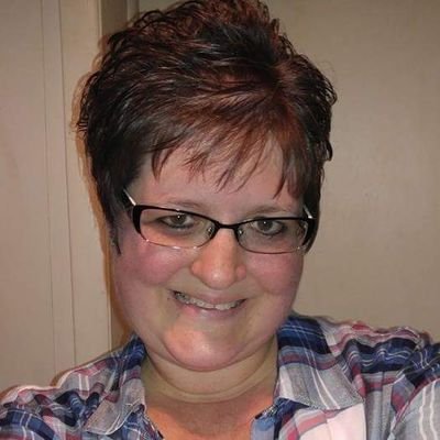 Profile Picture of Lisa Wysong (@prettyrtmom) on Twitter