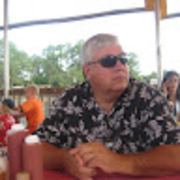 Profile Picture of William Weems (@weems637) on Poshmark