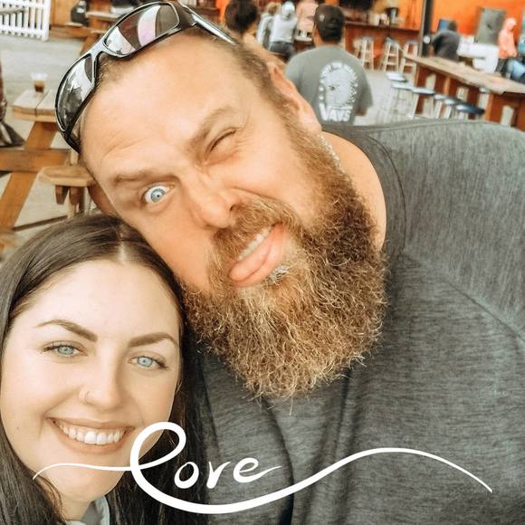 Profile Picture of Leah Larimer (@leahlarimer) on Poshmark