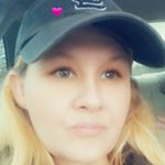 Profile Picture of stacie sanders (@rockerbitch.0420) on Instagram